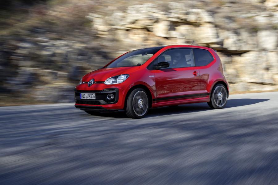  Volkswagen up! GTI 2018 года  (WW) (фото 1 из 41)